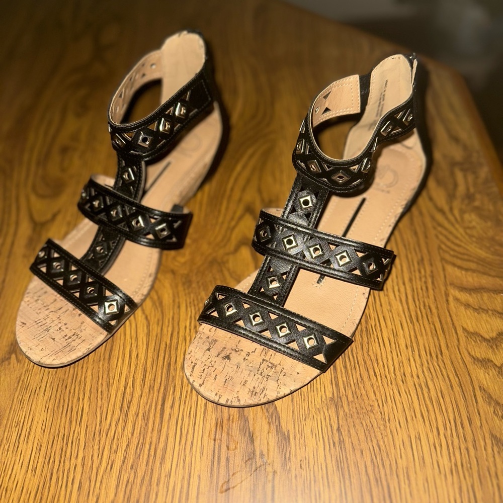 New Direction sandals